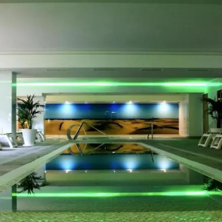 Deluxe Single Seaview With Half Board, Only Adults In 아파트