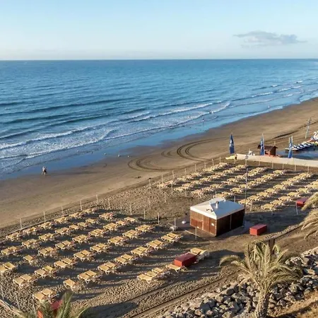아파트 Deluxe Single Seaview With Half Board, Only Adults In