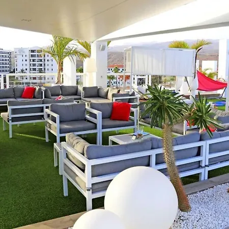 Deluxe Single Seaview With Half Board, Only Adults In Playa del Ingles (Gran Canaria)
